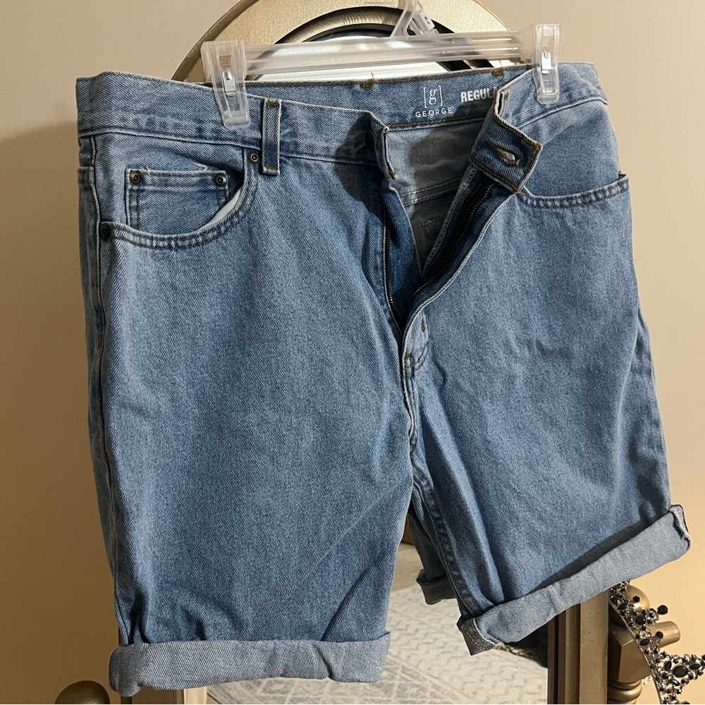 Women’s Levi's Light Blue Denim Jean